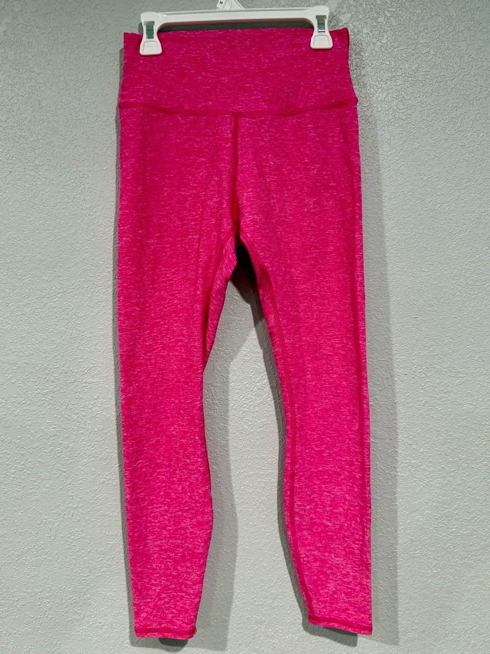 ALO Yoga Women’s Hot Pink Performance Leggings